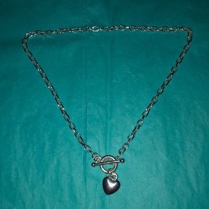 Chunky necklace with heart charm